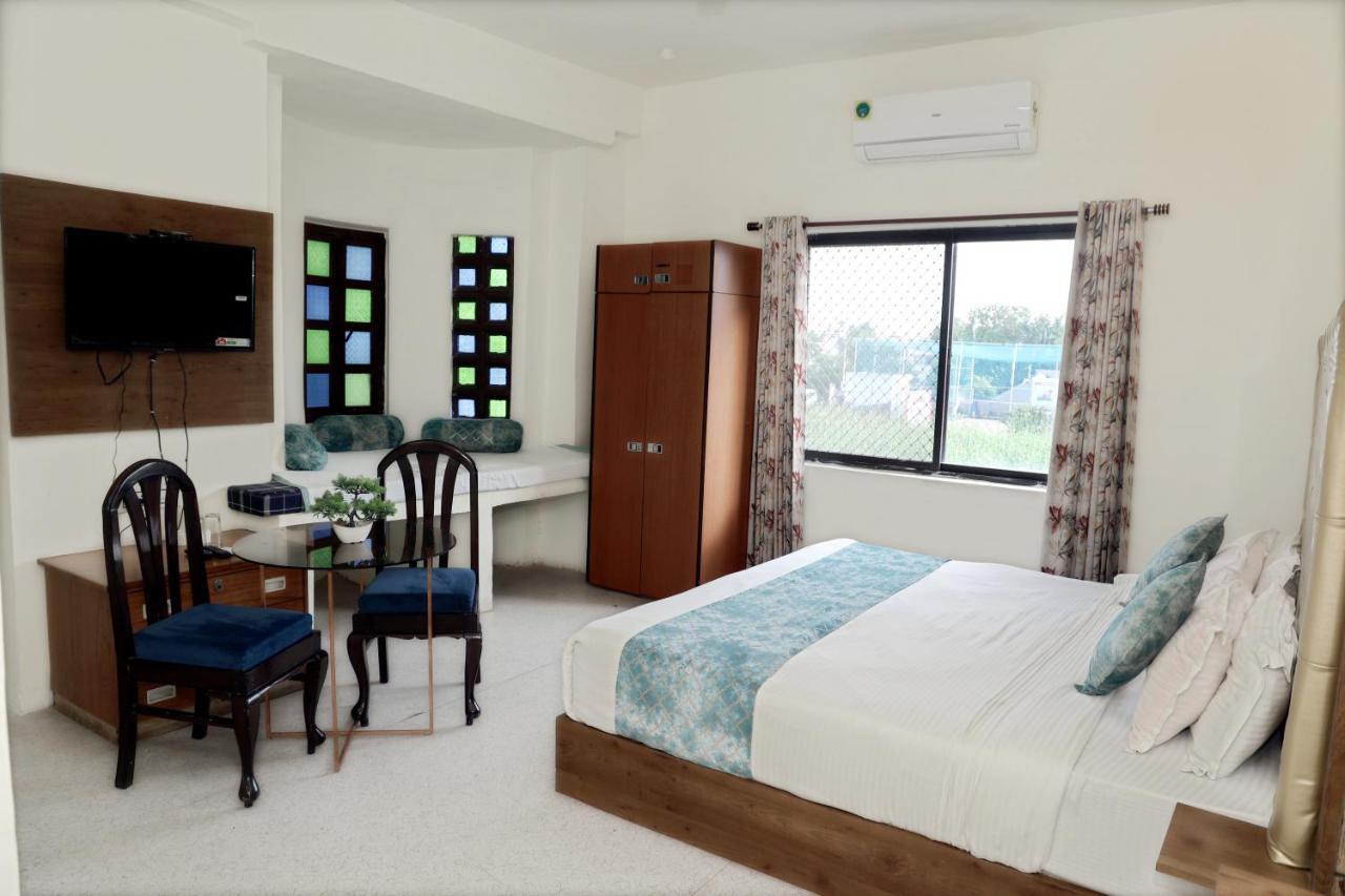 Hotel Tree Of Heaven Udaipur Eksteriør bilde