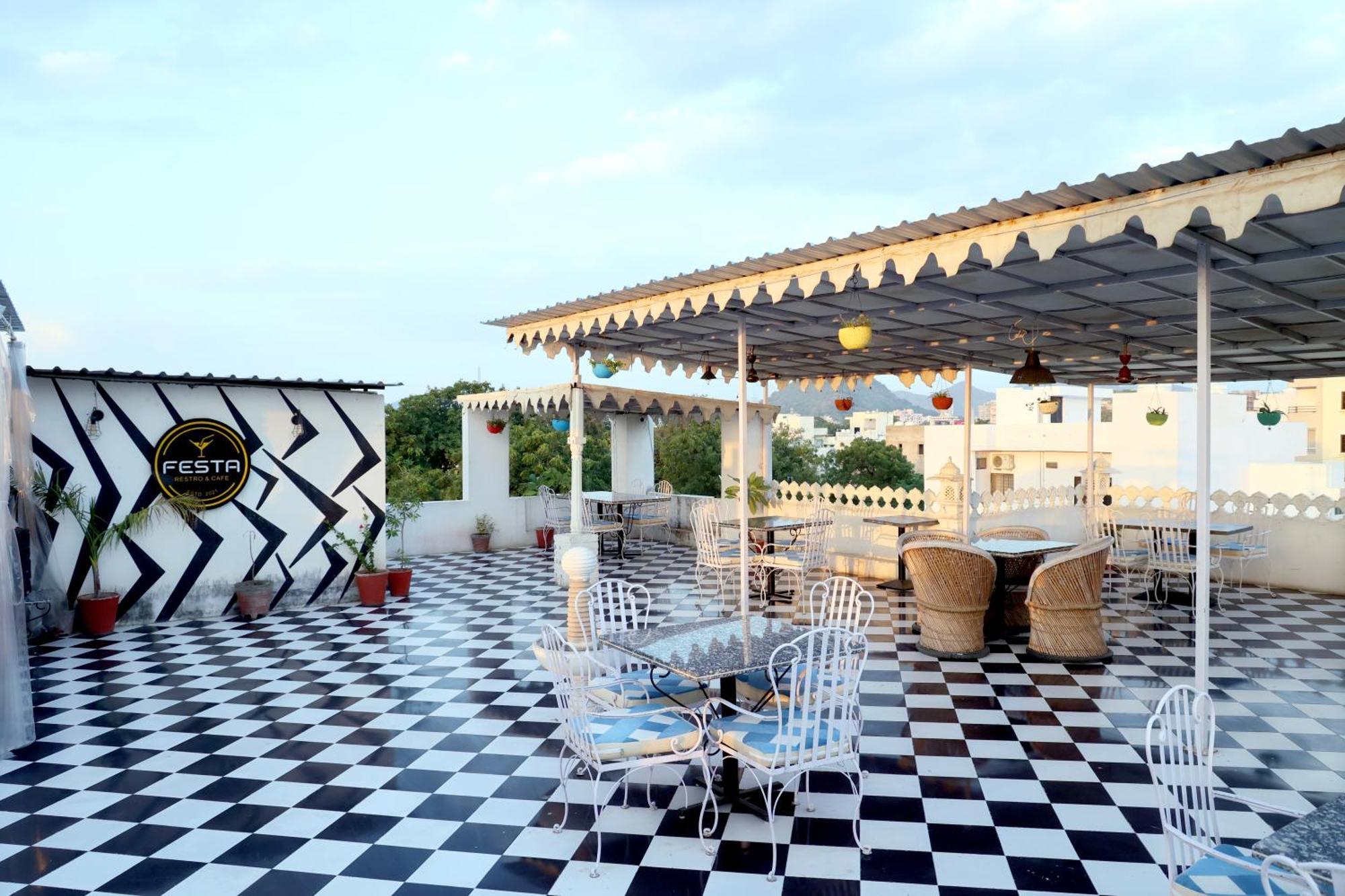 Hotel Tree Of Heaven Udaipur Eksteriør bilde